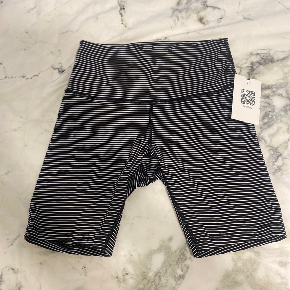 Lululemon biker shorts